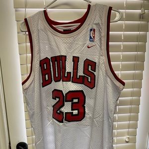 Nike Chicago Bulls White Michael Jordan Jersey